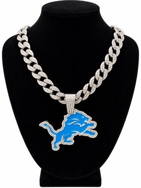 NFL Detroit Lions Silver tone Cuban Link Necklace with Pendant